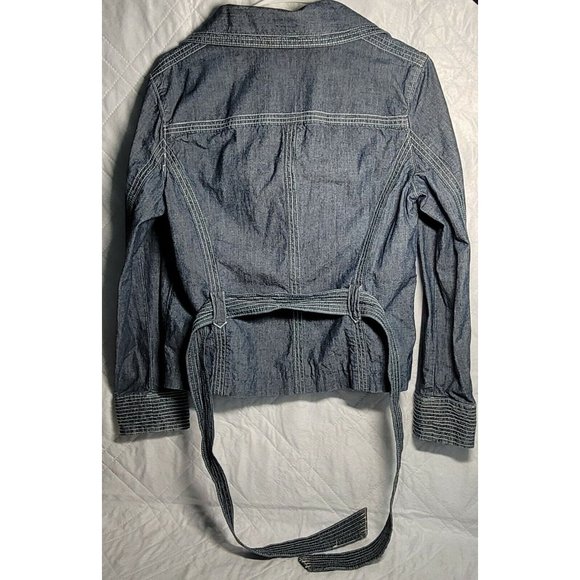 Woman's Chicos Denim Button Front Chambray Jacket W Belt Size 0 - Picture 5 of 16